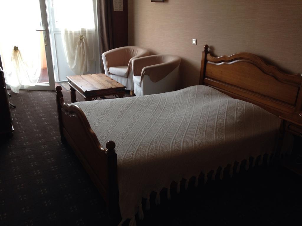 L'Epicurien Hotel Saint-Nicolas-de-Port Szoba fotó